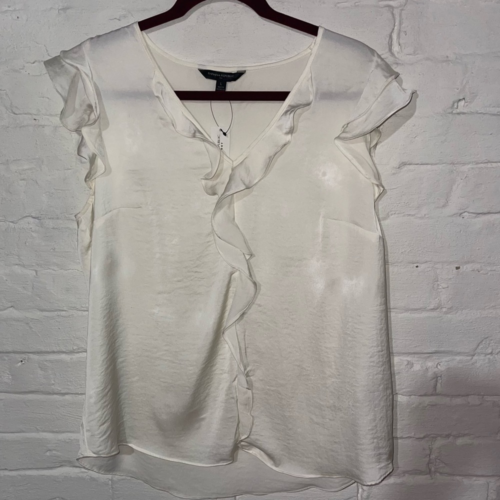 Banana Republic Ruffled Top L NWT